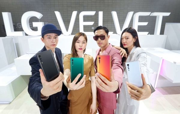 LG Velvet smartphones