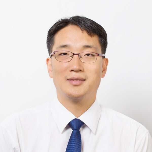 UNIST professor Lee Jun-hee Image: Ministry of Science and ICT