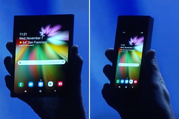 Samsung Electronics recently unveiled a prototype of a foldable smartphone.